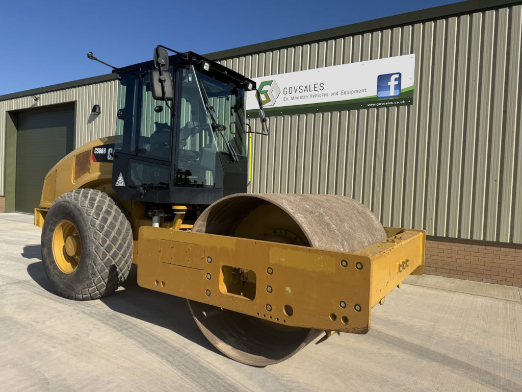Caterpillar CS66B Compactor Roller - Govsales of mod surplus ex army trucks, ex army land rovers and other military vehicles for sale